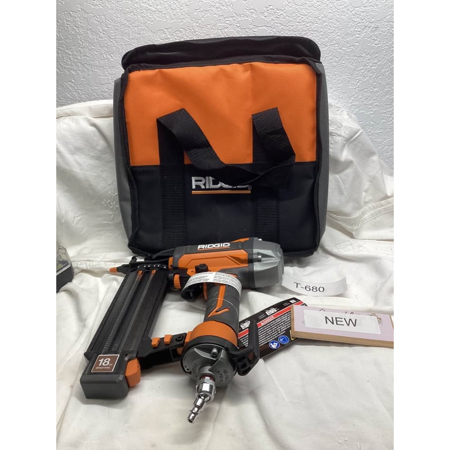 Ridgid 18-Gauge Brad Nailer T-680