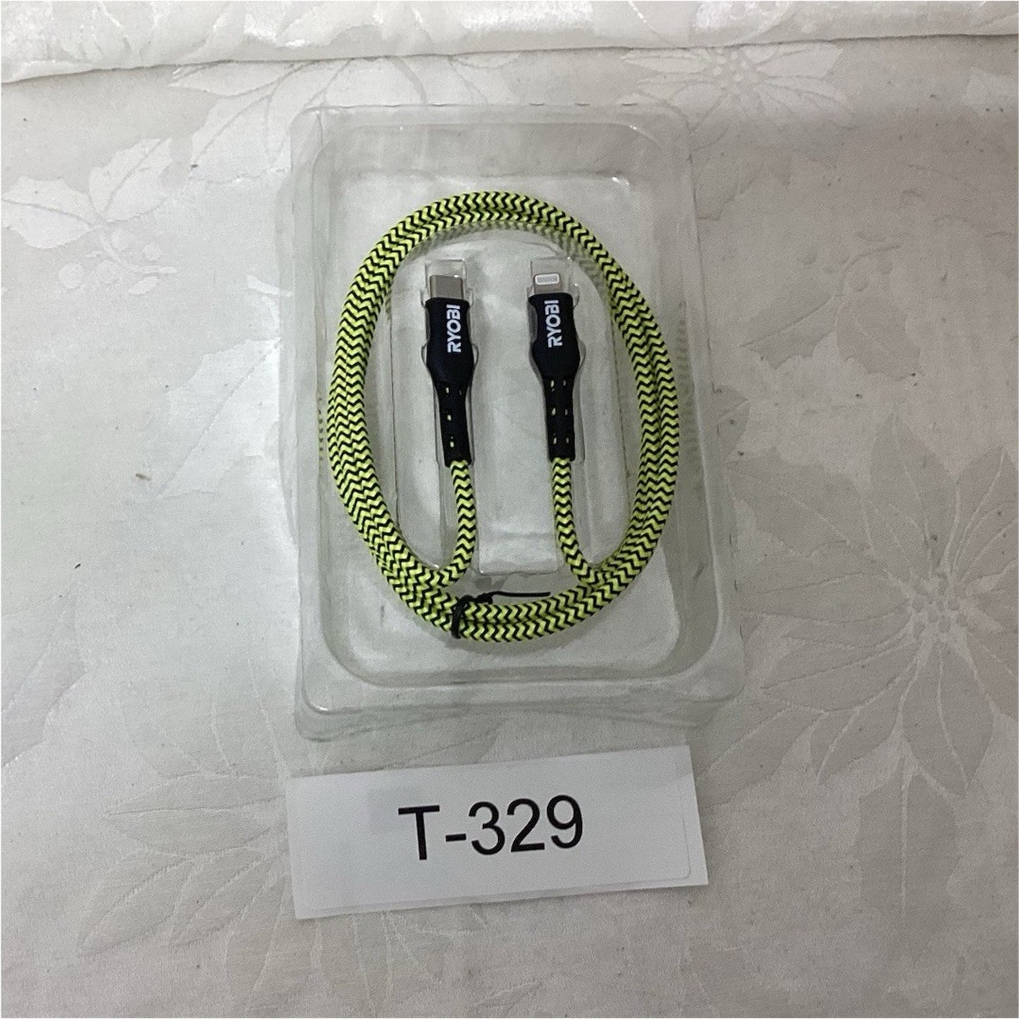 ROYAL USB-C to Braided Charging Cable Green/Black T-329