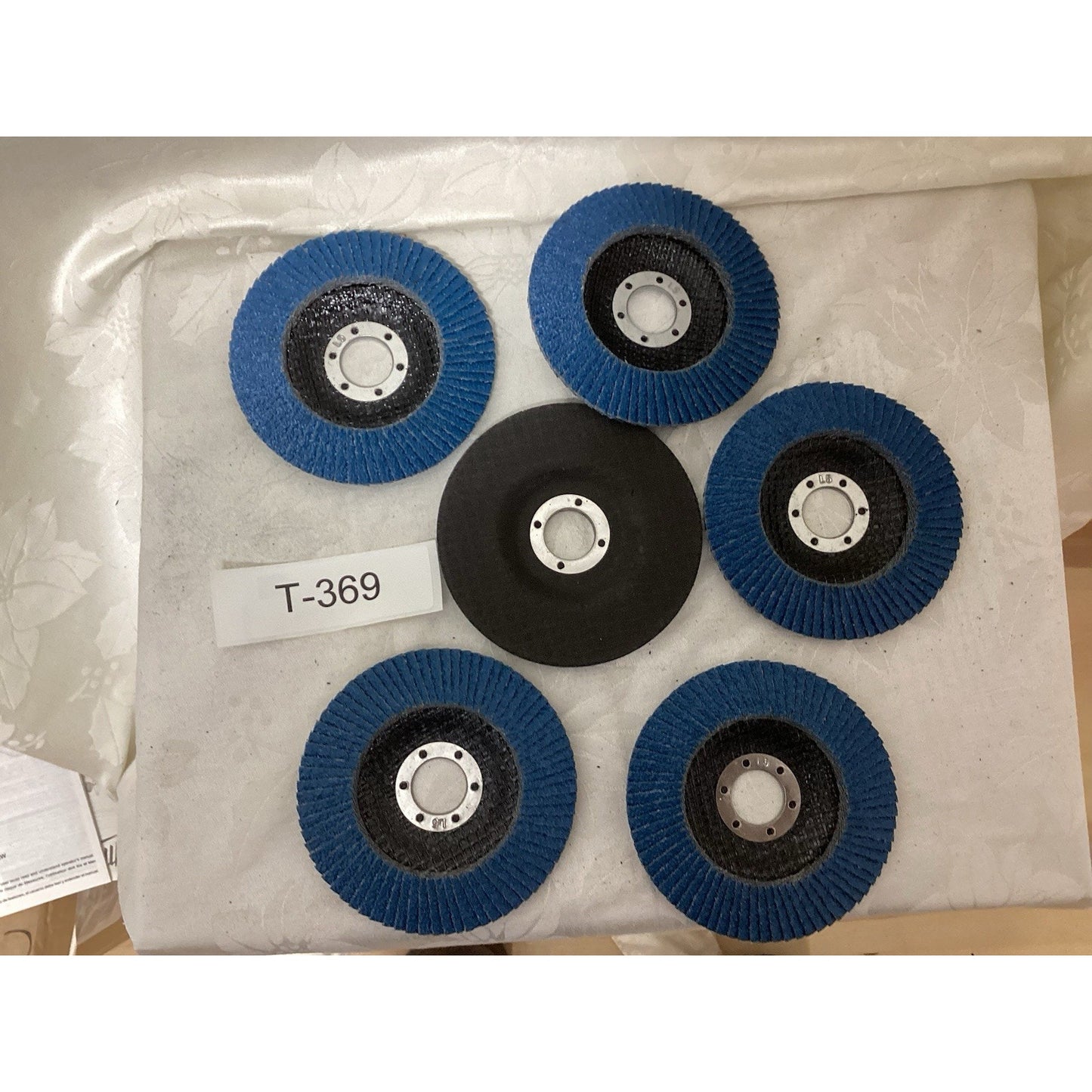 Lot of 5 Zirconia Alumina Flap Discs 4-1/2in 7/8in Arbor 40G Type 29 T-369