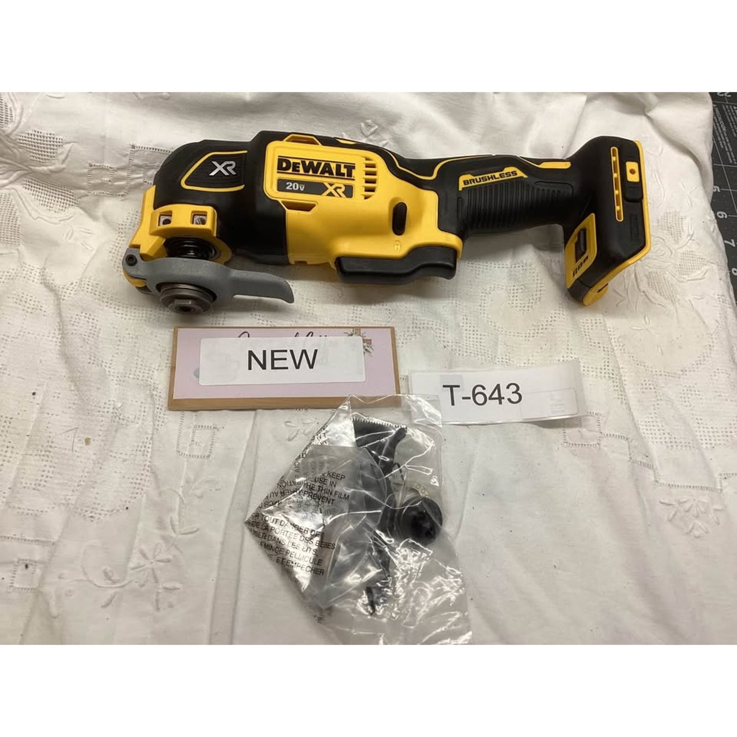 DEWALT DCS356 20V Max XR Brushless Cordless Oscillating Multi-Tool T-643