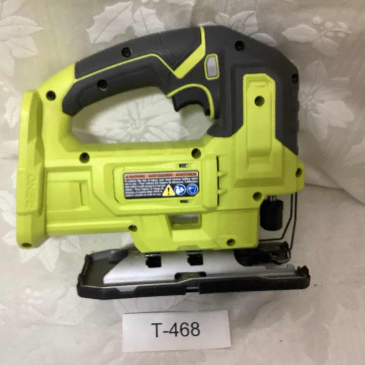 (No Blade) RYOBI 18V PCL525B Lithium-Ion Cordless Jig Saw T-468