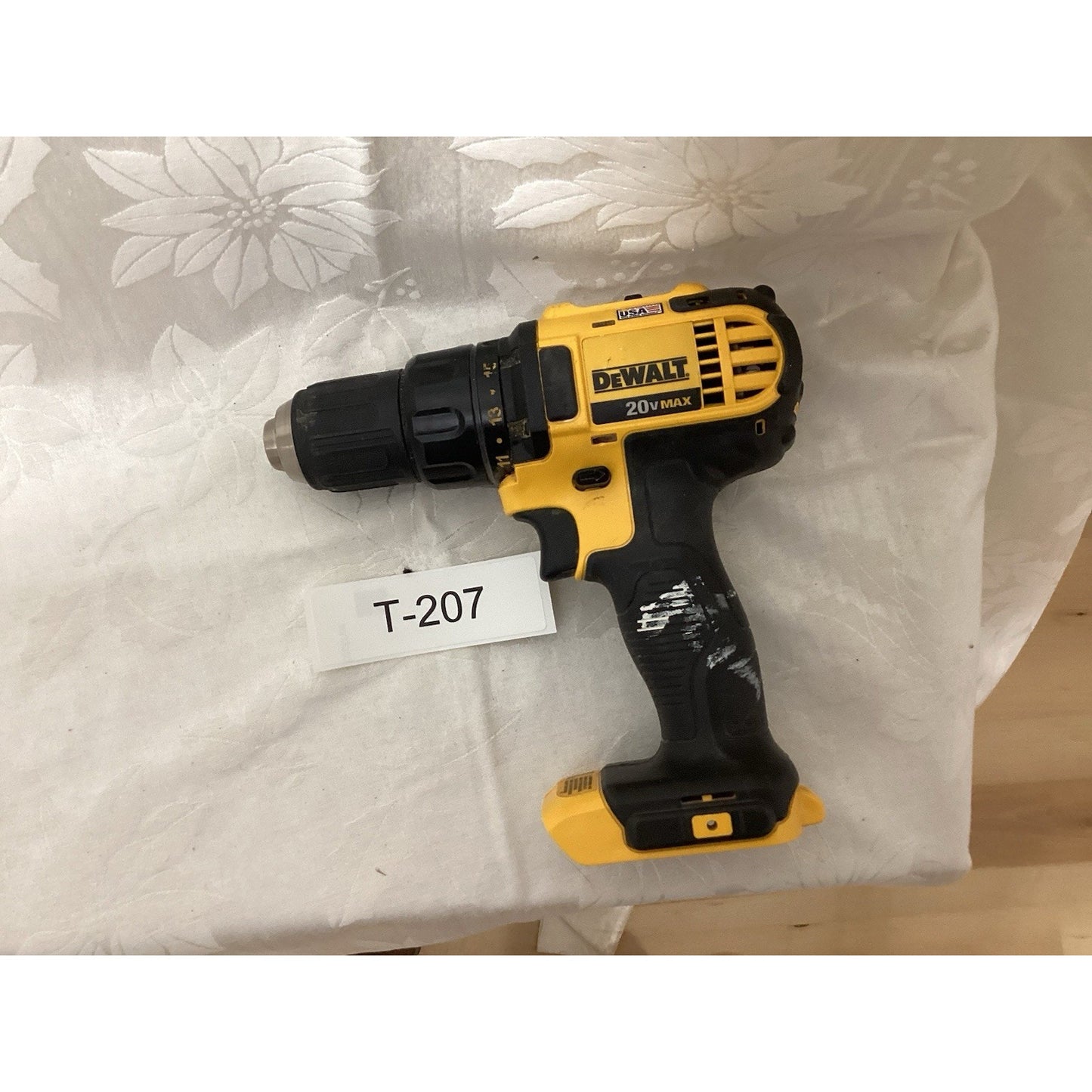 DEWALT 20V MAX Compact Cordless Drill Driver Yellow Black Keyless Battery T-207