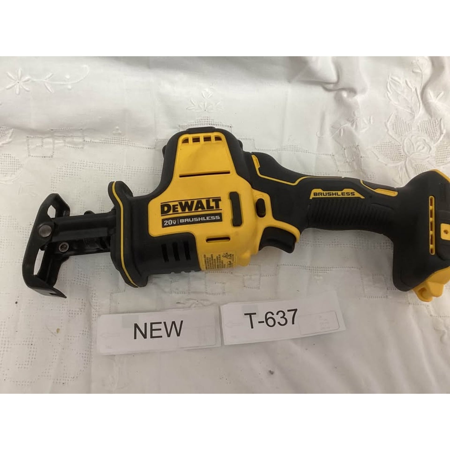 DeWalt DCS369 20V Max Brushless Atomic Compact Reciprocating Saw T-637