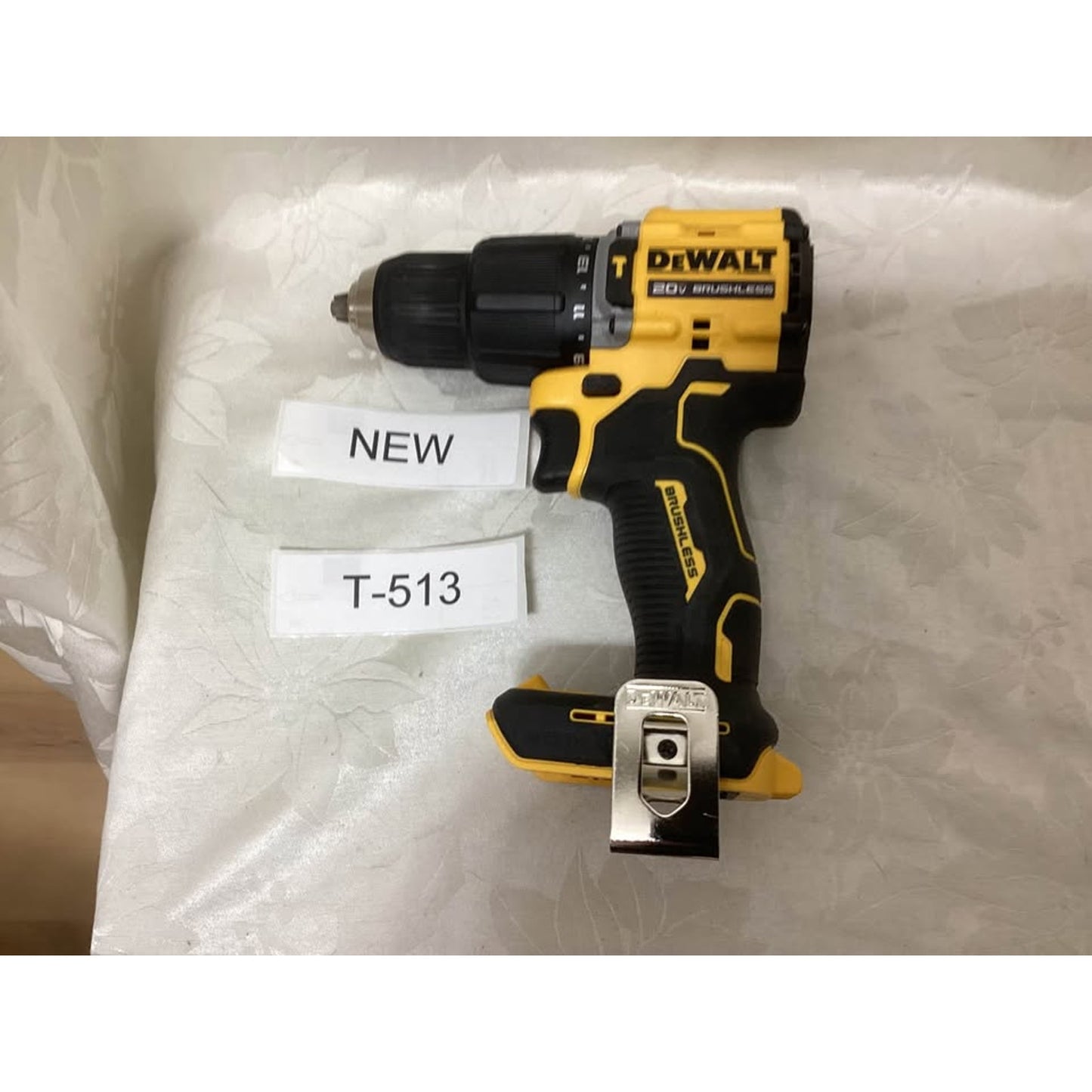 DeWalt DCD799 20V Brushless Hammer Drill Driver T-513