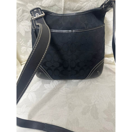 Preloved Coach Signature C Black Shoulder Bag  B293