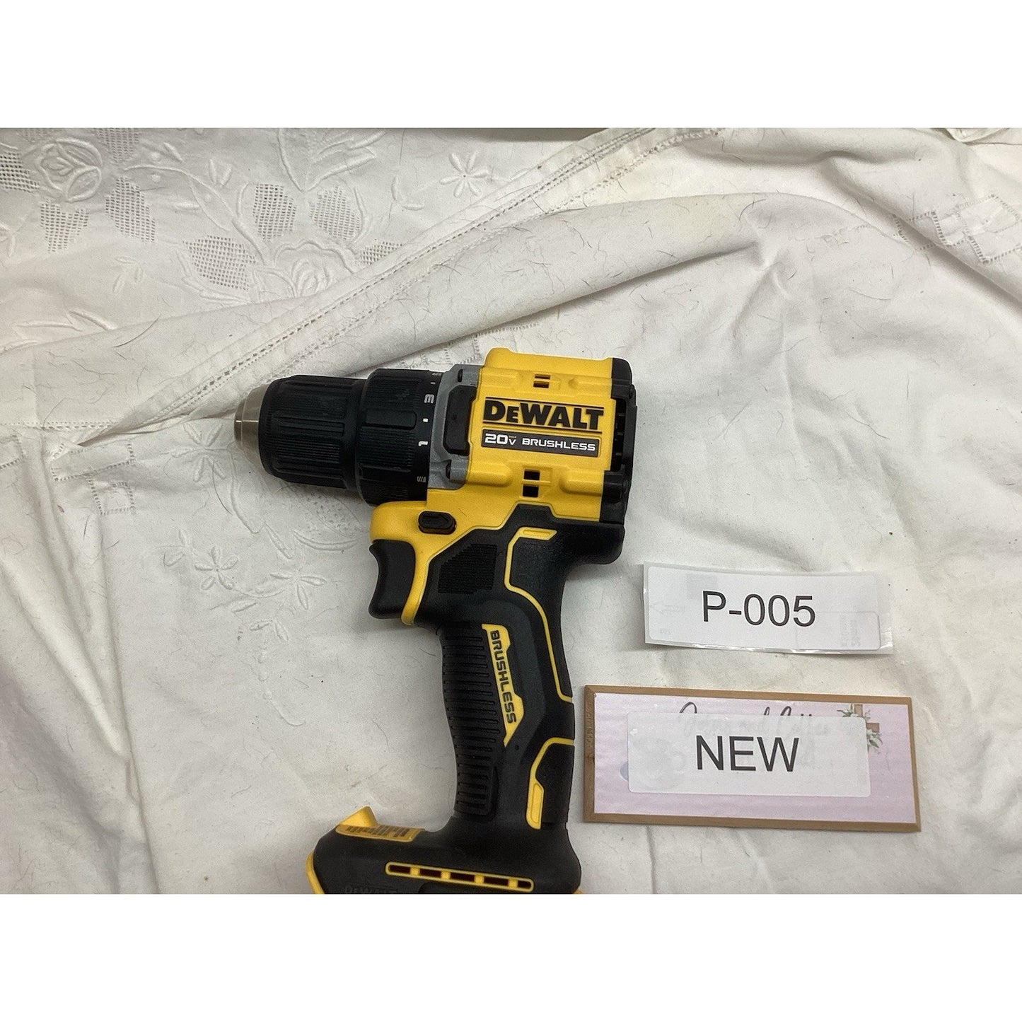 DEWALT ATOMIC COMPACT SERIES 20V MAX Cordless Drill - DCD794B P-005