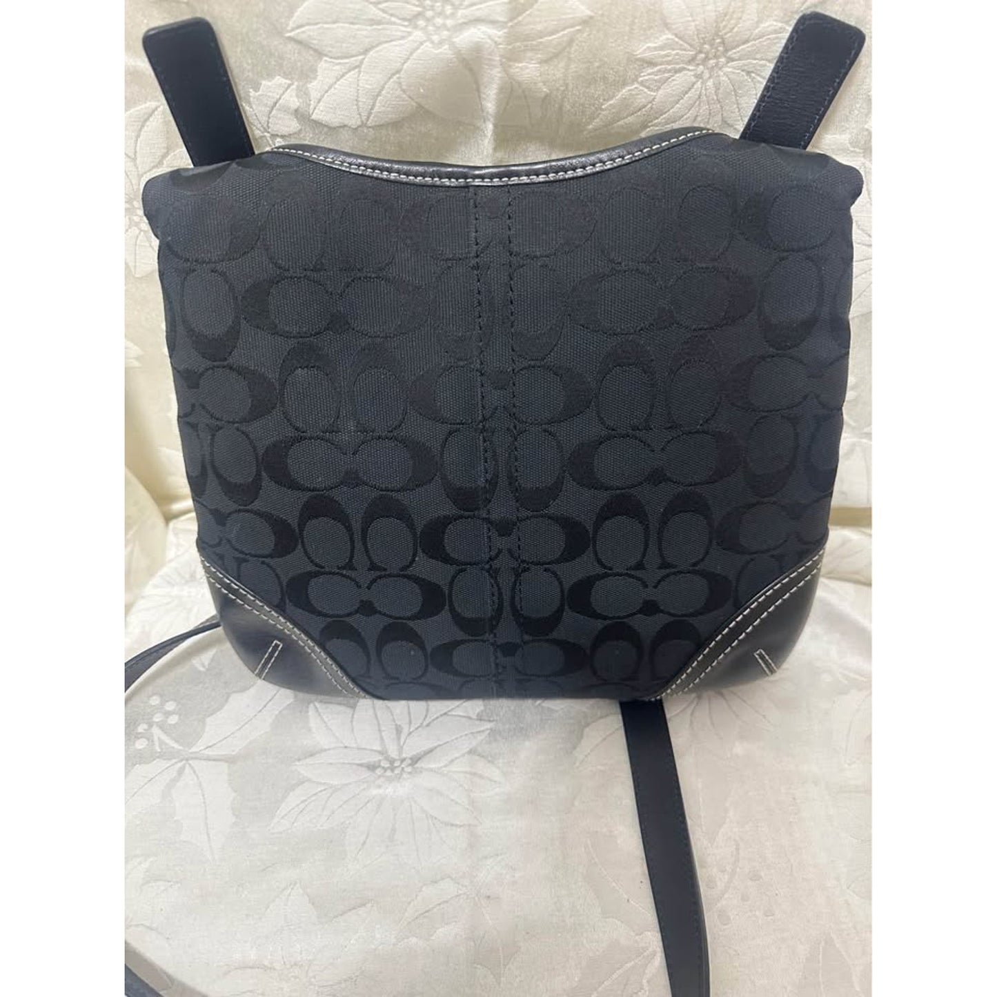 Preloved Coach Signature C Black Shoulder Bag  B293