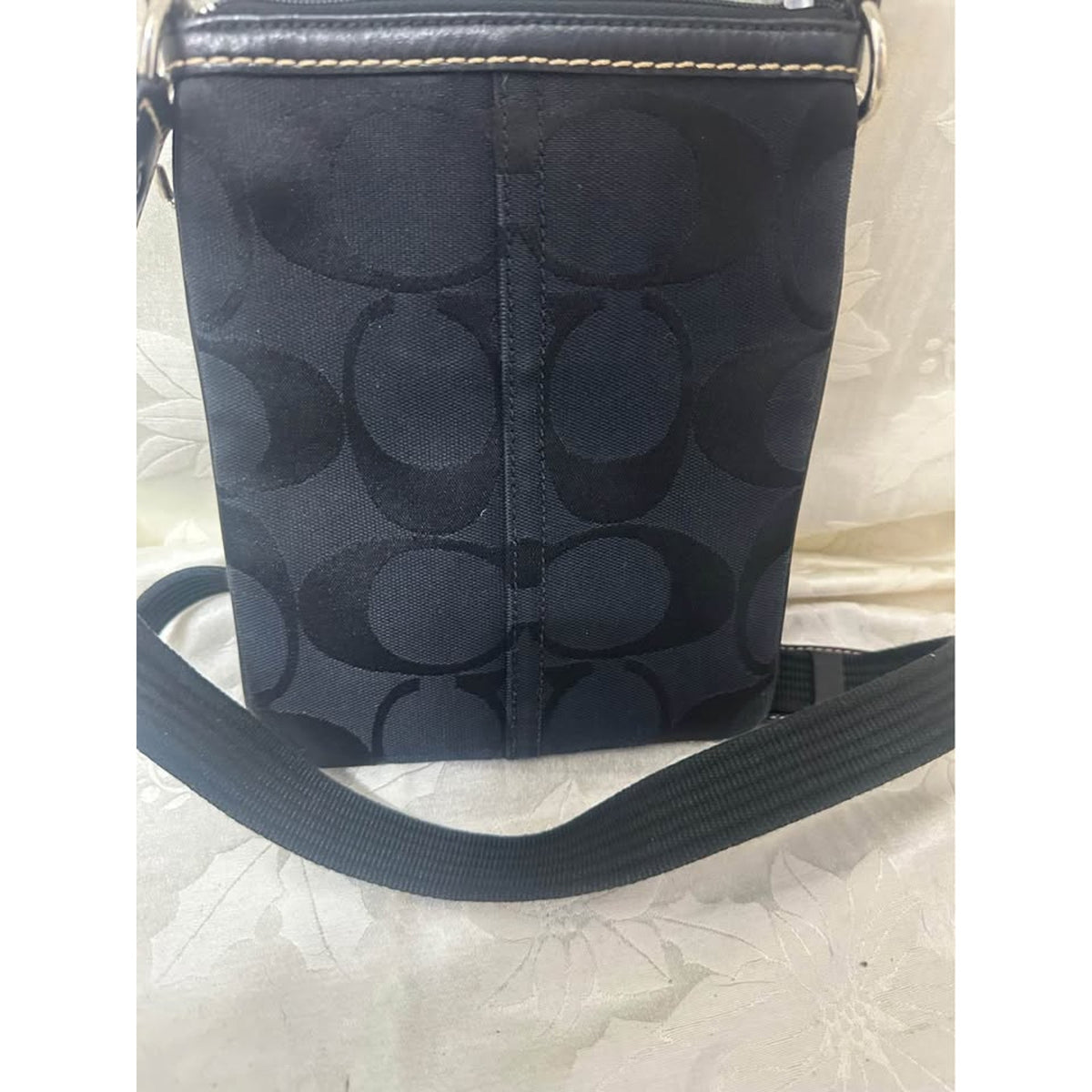 Pre-loved Coach black signature C monogram crossbody  B-308