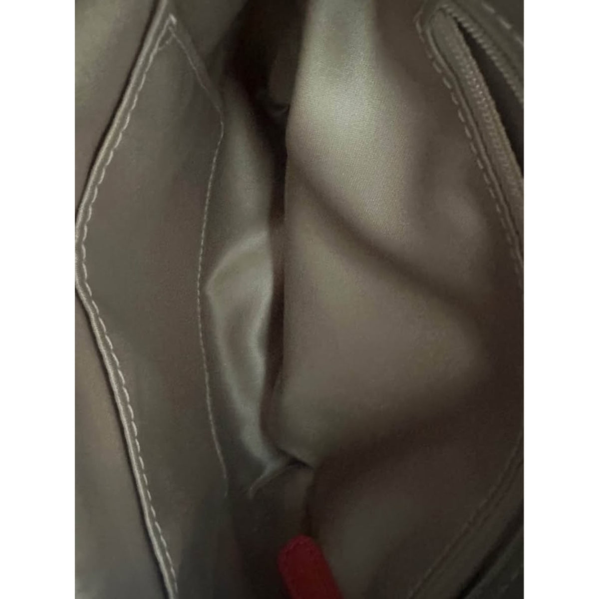 Pre-loved Coach Red Leath Crossbody bag Very good cond B-289