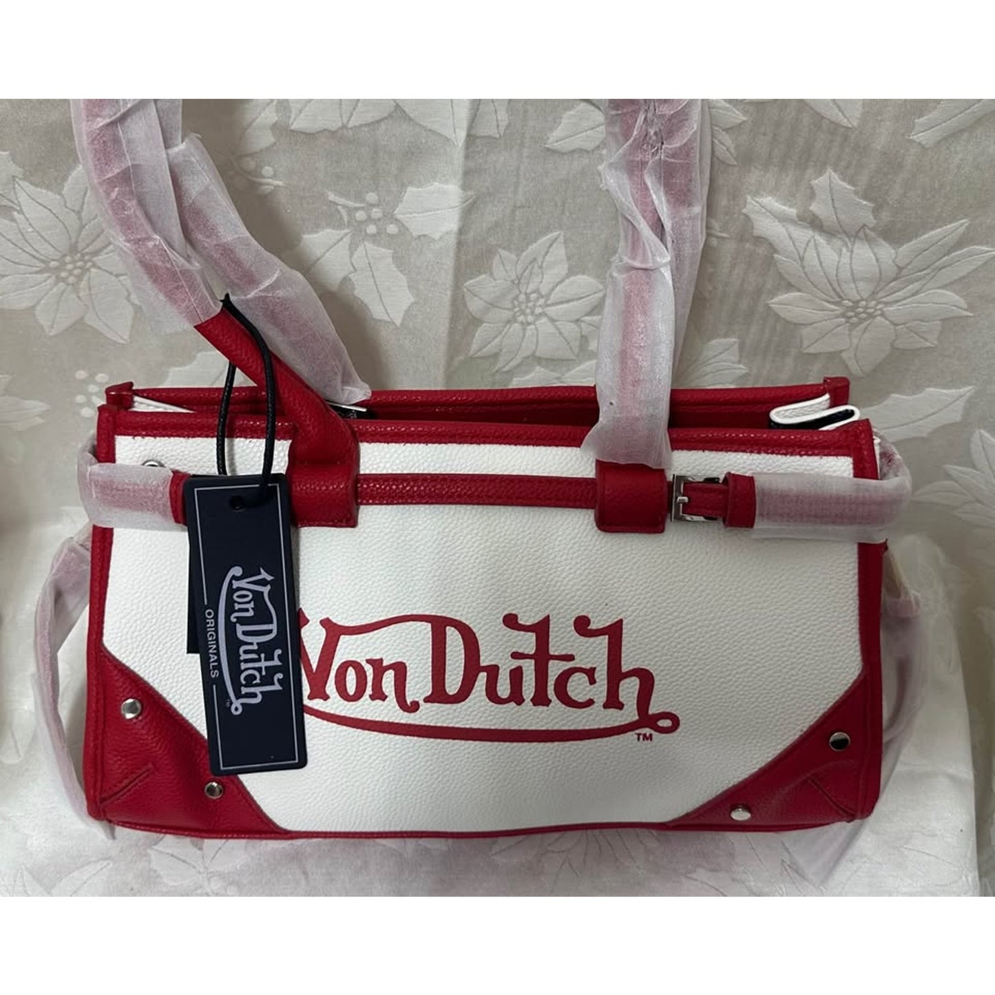 Von Dutch Red and White Handbag. B152-10090