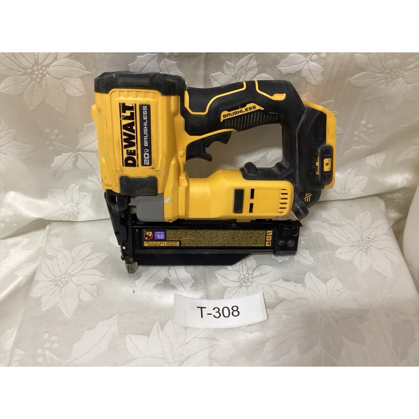 DEWALT DCN623 20V Cordless 23 Gauge Nail Gun Brushless Yellow/Black T-308