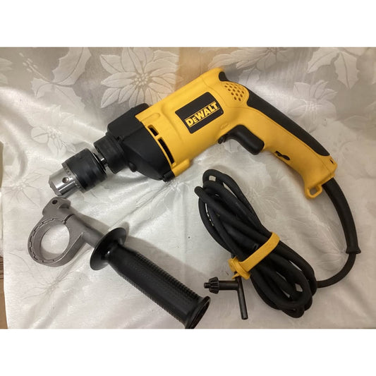 DeWalt Corded  7.8 amp reversible hammer Drill with Handle and Chuck Key. T-554