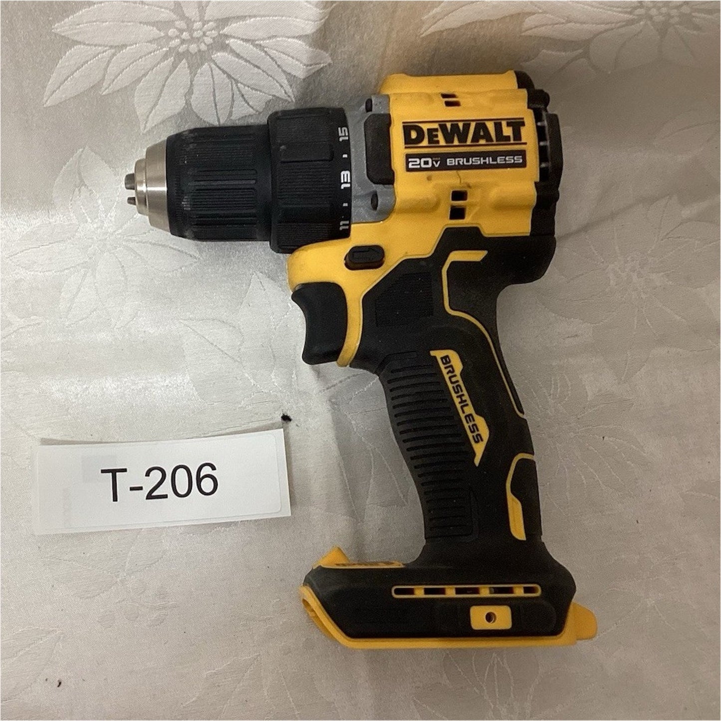 DEWALT DCD794 20V Brushless Compact Cordless Drill Driver Yellow Black T -206