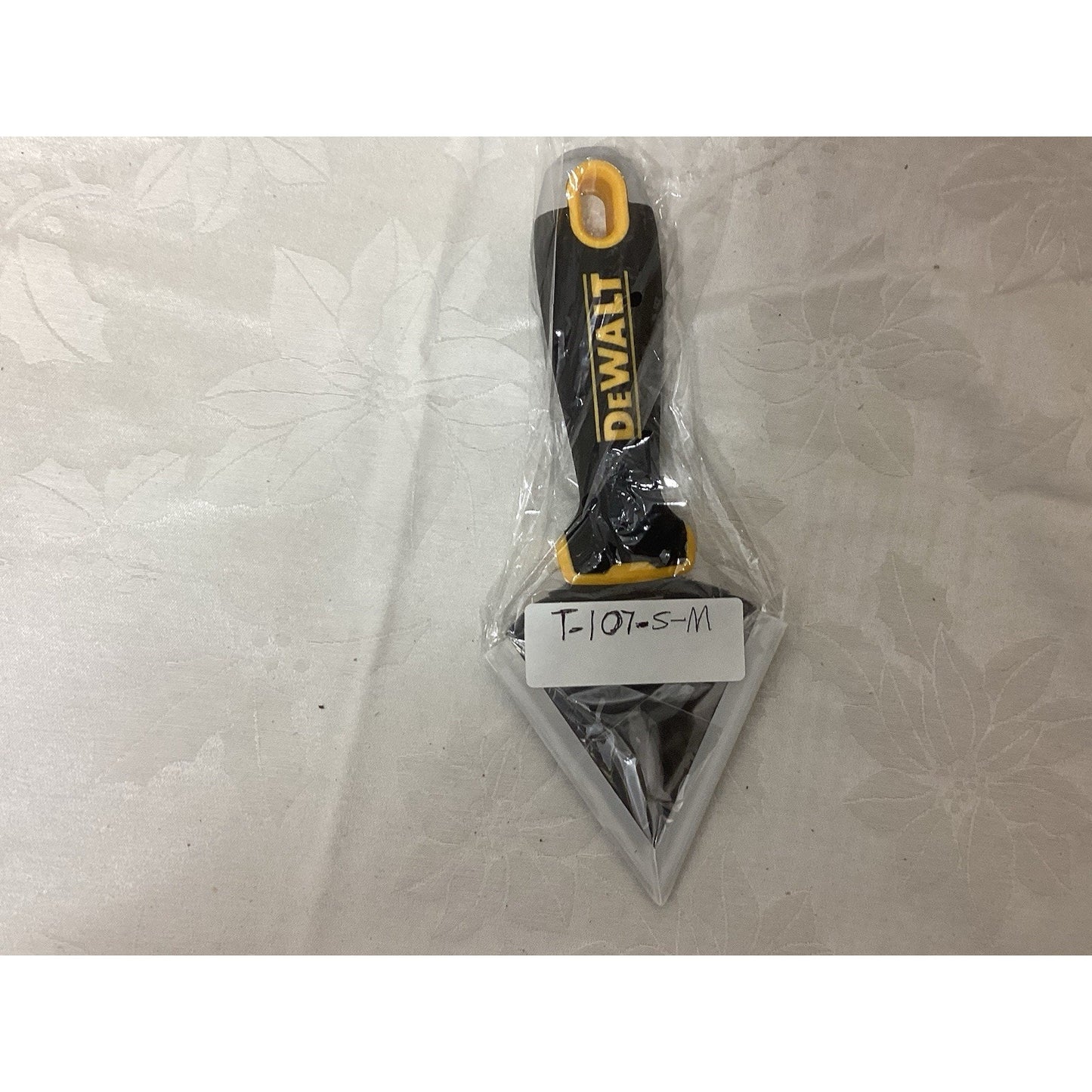 DEWALT DXTT 2-202 Putty Knife 5 in Stainless Steel Blade Black Yellow T107-6.5