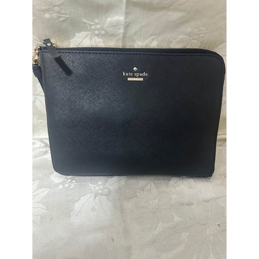 Pre-loved Kate Spade Black Saffiano Leather charge it Pouch. B-315