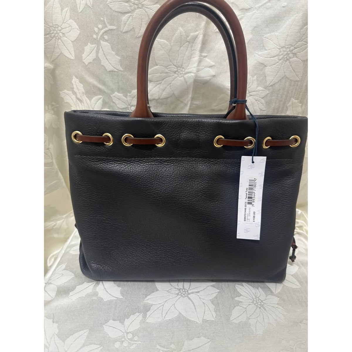 New Dooney & Bourke Tassel Tote Black Leather Handbag. B-285