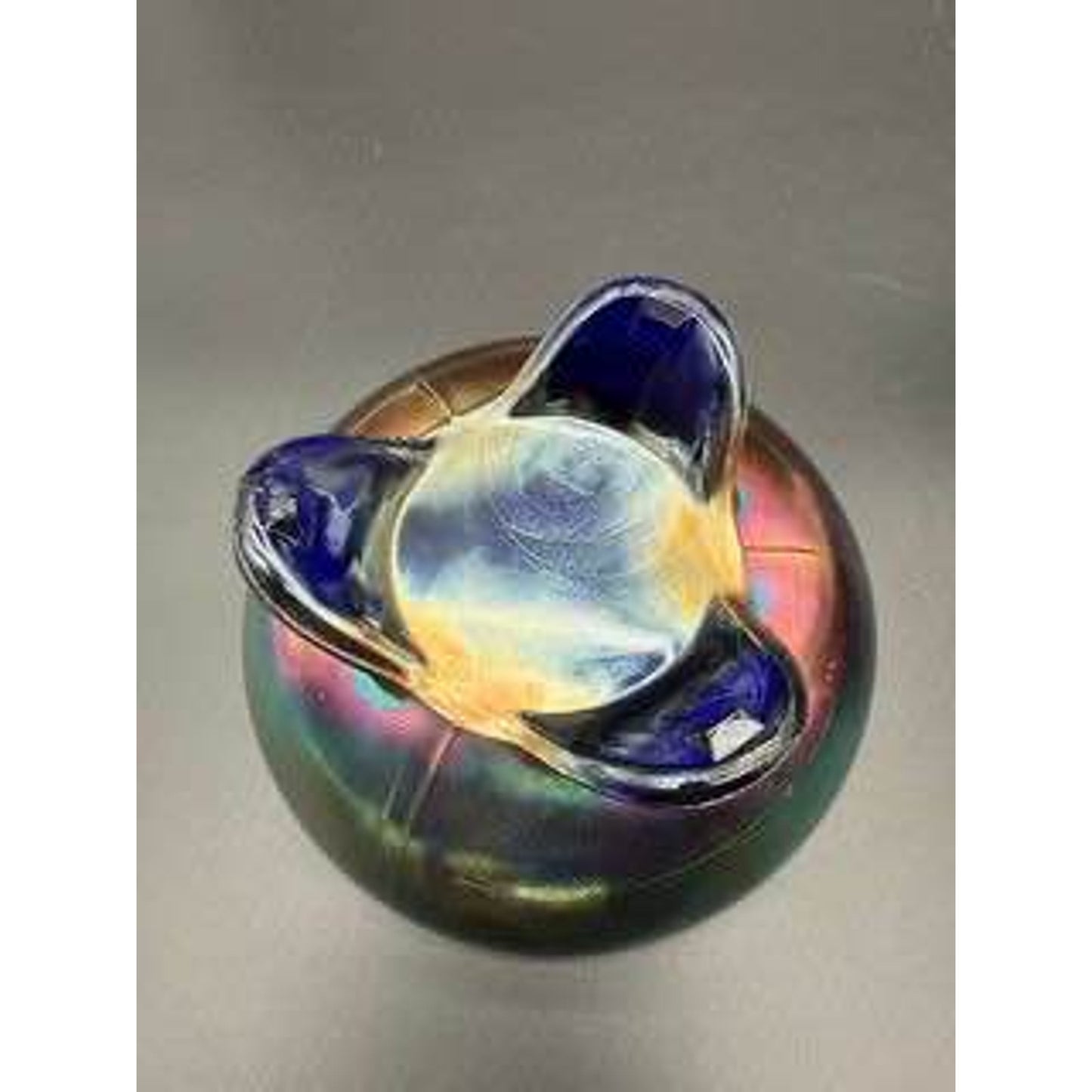 Fenton Carnival Blue Glass Two Flower Three Footed Iridescent Bowl
