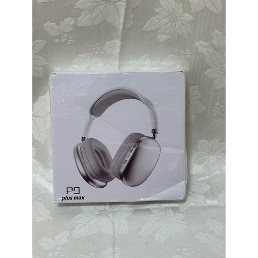 P9 plus max headphones new in box.