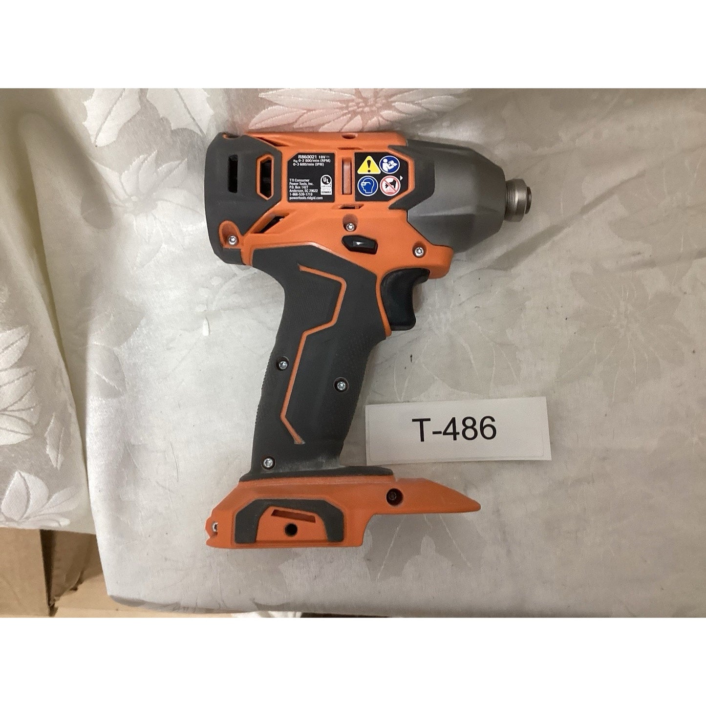 RIDGID R86002B - 18V Lithium-Ion Cordless 1/4-inch Impact Driver T-486
