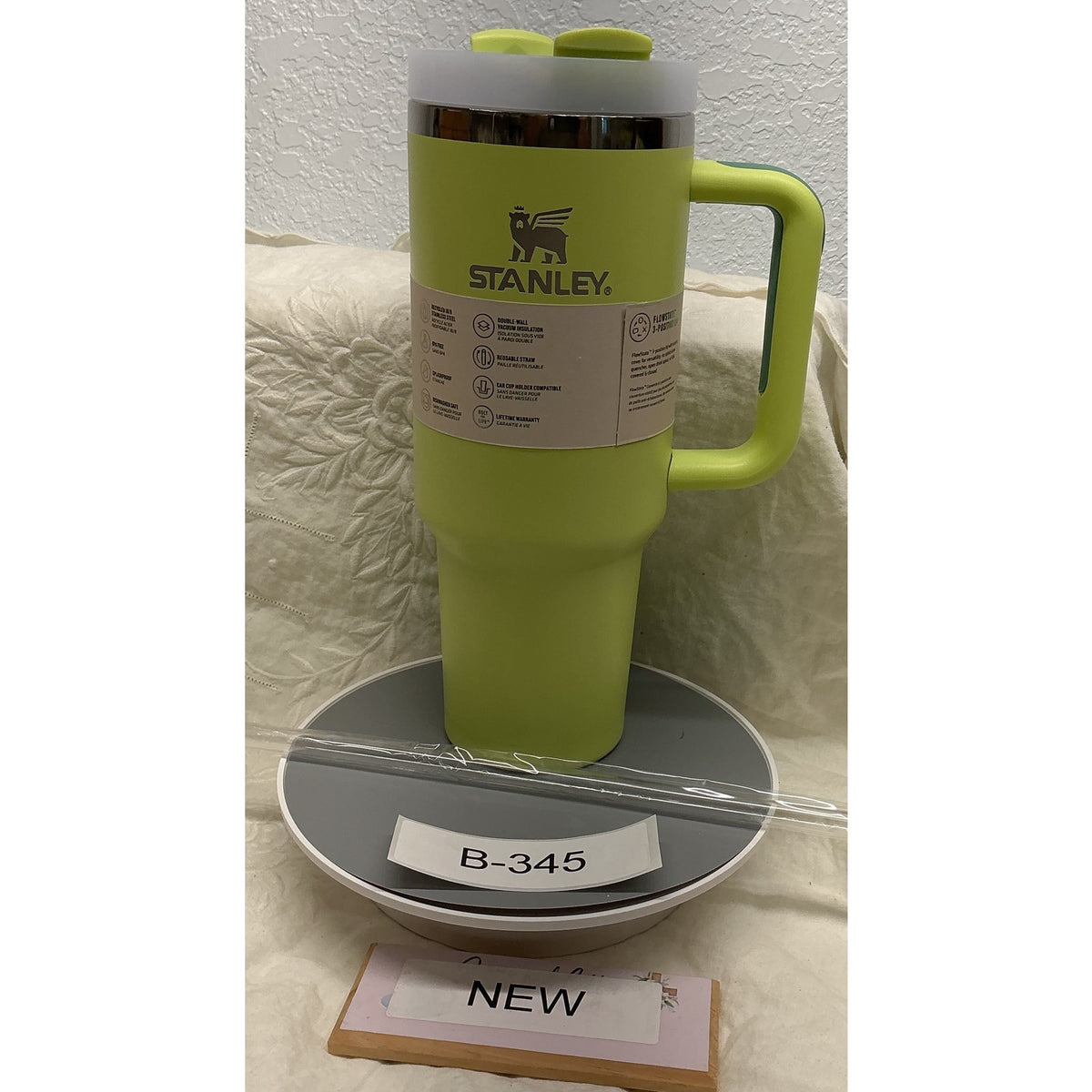 NEW IN BOX, BRITE YELLOW STANLEY 40oz TUMBLER B-345