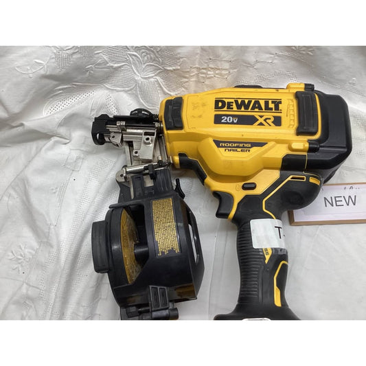 DEWALT 20V MAX XR Roofing Nailer T-462