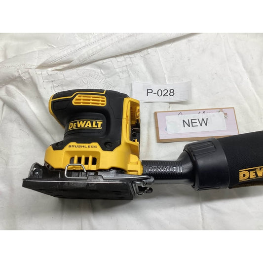 DCW200 DEWALT 1/4 SHEET PALM SANDER P-028