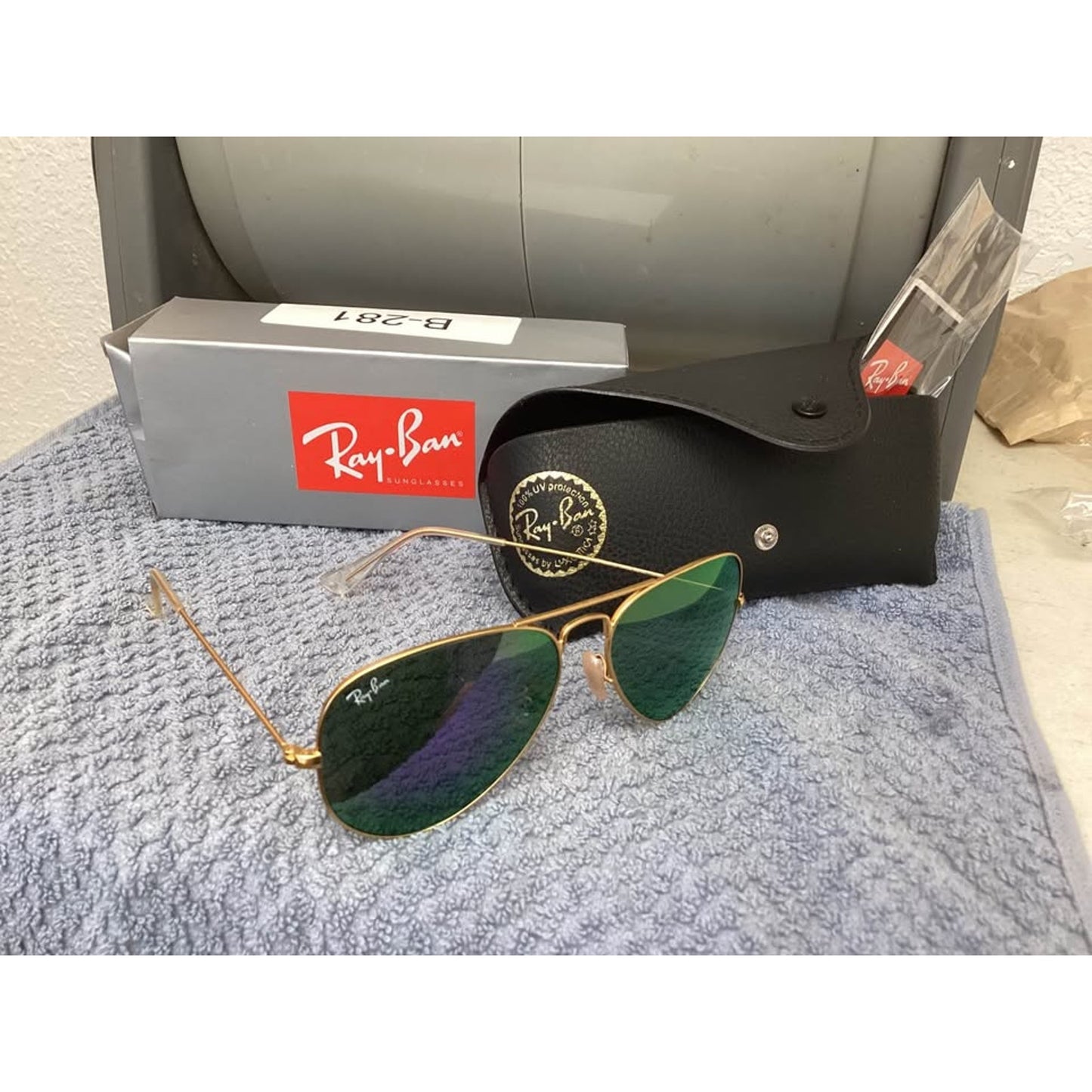 Ray-Ban Aviator Sunglasses Gold Frame Green Lenses T-281
