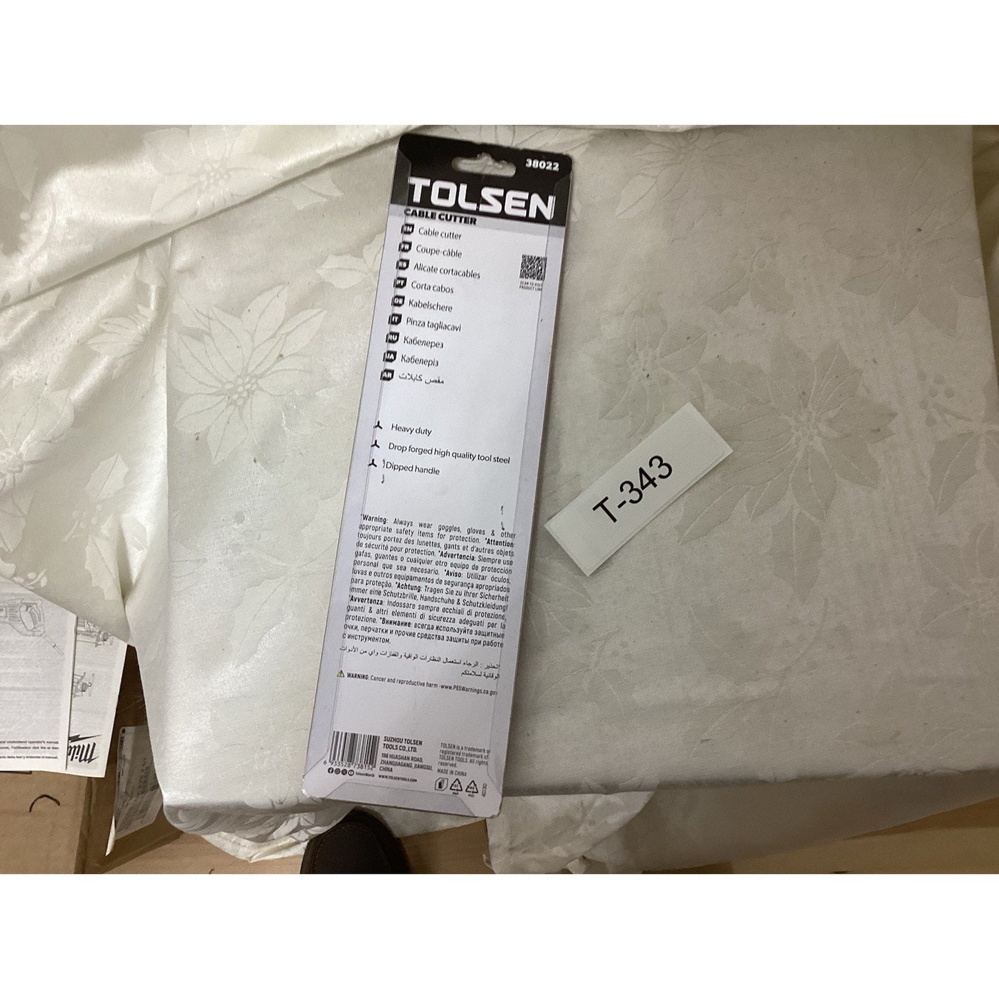 Tolsen 38022 Cable Cutter 10 in Black Handle T343