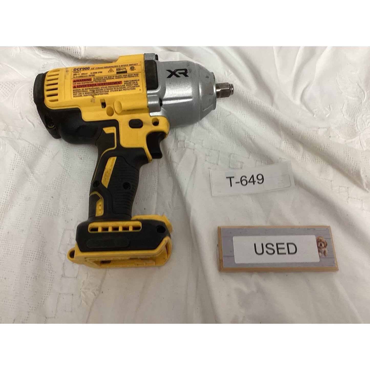 DEWALT DCF900B 20V 1/2inch Impact Wrench T-649