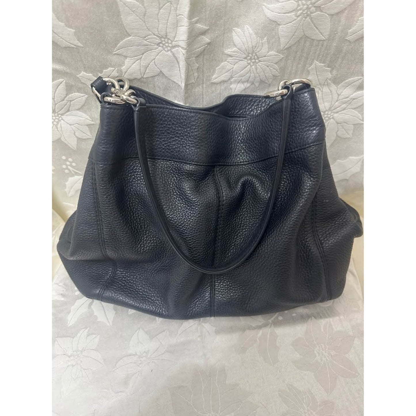 Coach Black Pebbled Leather Shoulder Bag E1757-F57545. B-288