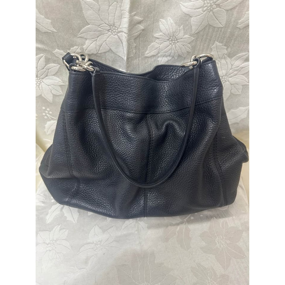 Coach Black Pebbled Leather Shoulder Bag E1757-F57545. B-288